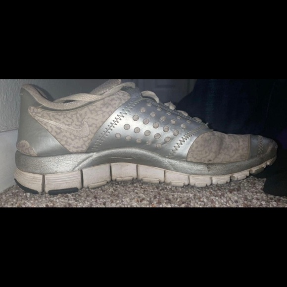 Shoes - Picture 2 of 2